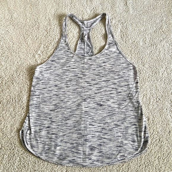 Lululemon tank top. Size 6 - Picture 1 of 2